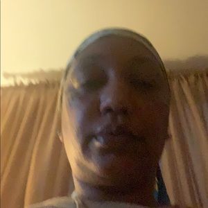 Meet your Posher, Joia